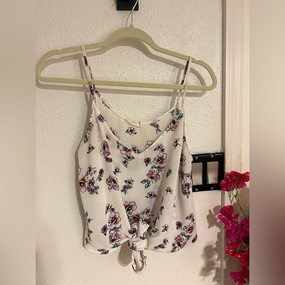 Lush | White Floral Tank